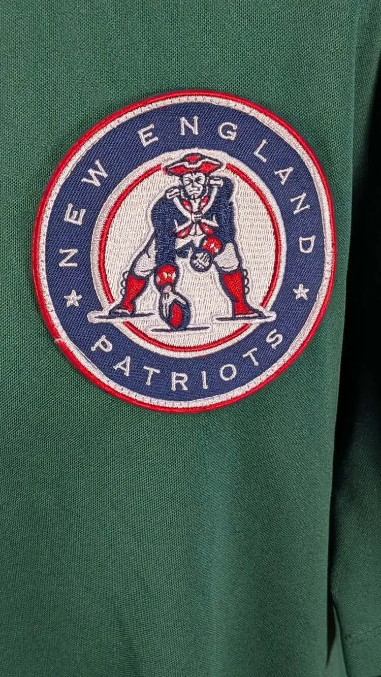 Nike New England Patriots Embroidered patch  Polo Shirt large Nike